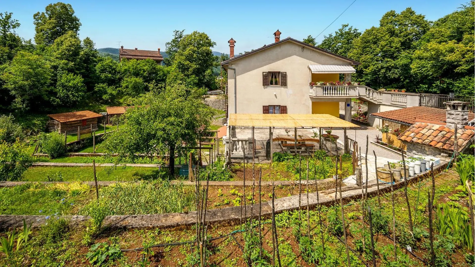 Gorgeous Apartment In Bresca With Kitchen Breza